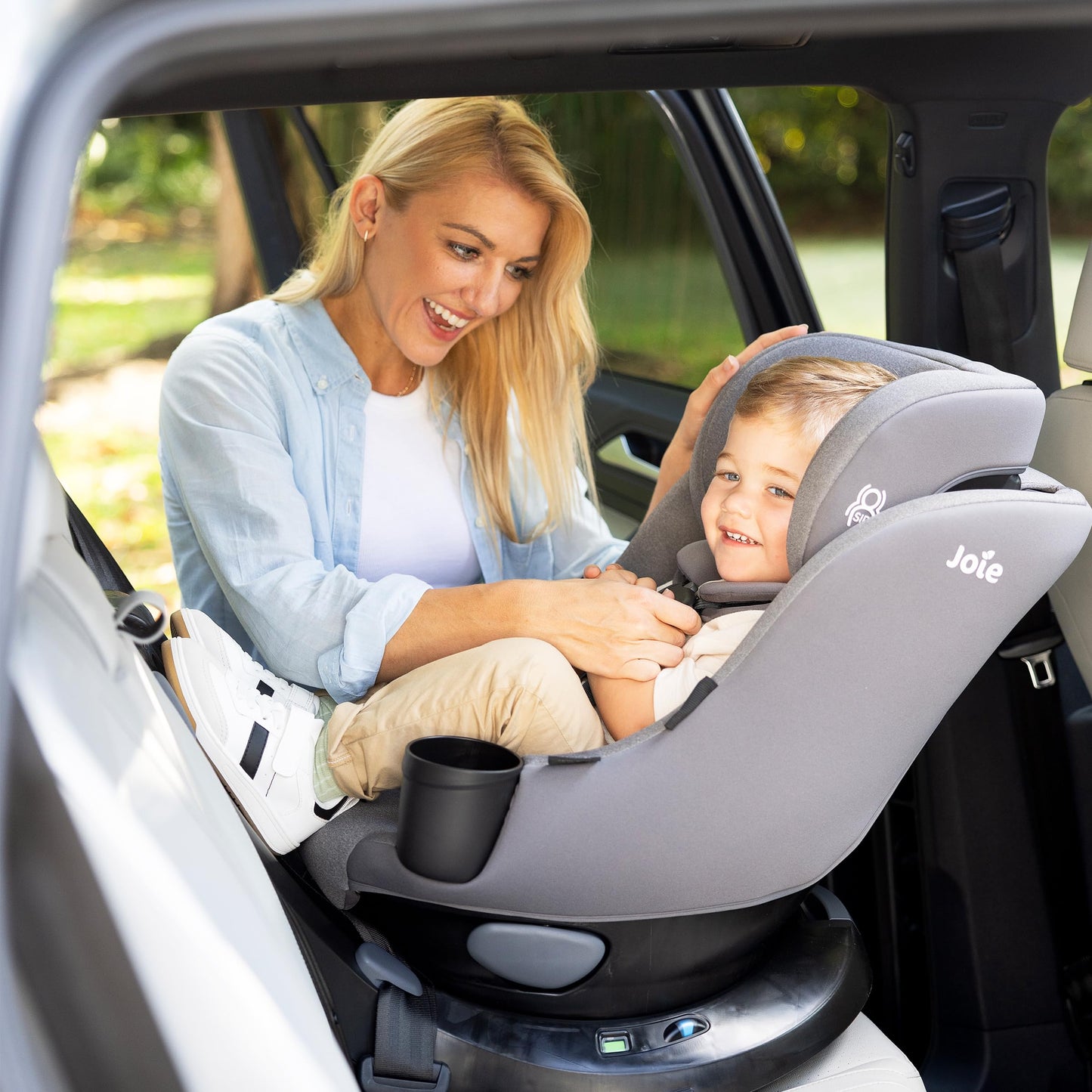 Joie Chili Spin 360 Car Seat 360 Rotation For Easy Transitions
