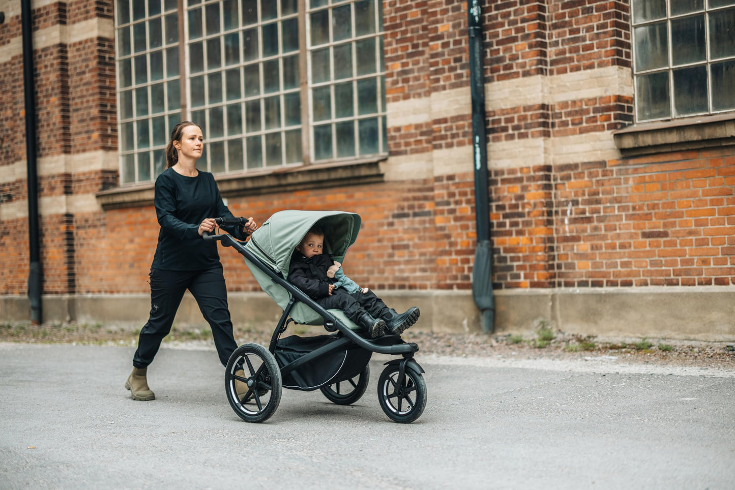 Thule Urban Glide 3 Double All-Terrain Stroller Lightweight With Air-Filled Tires And Suspension