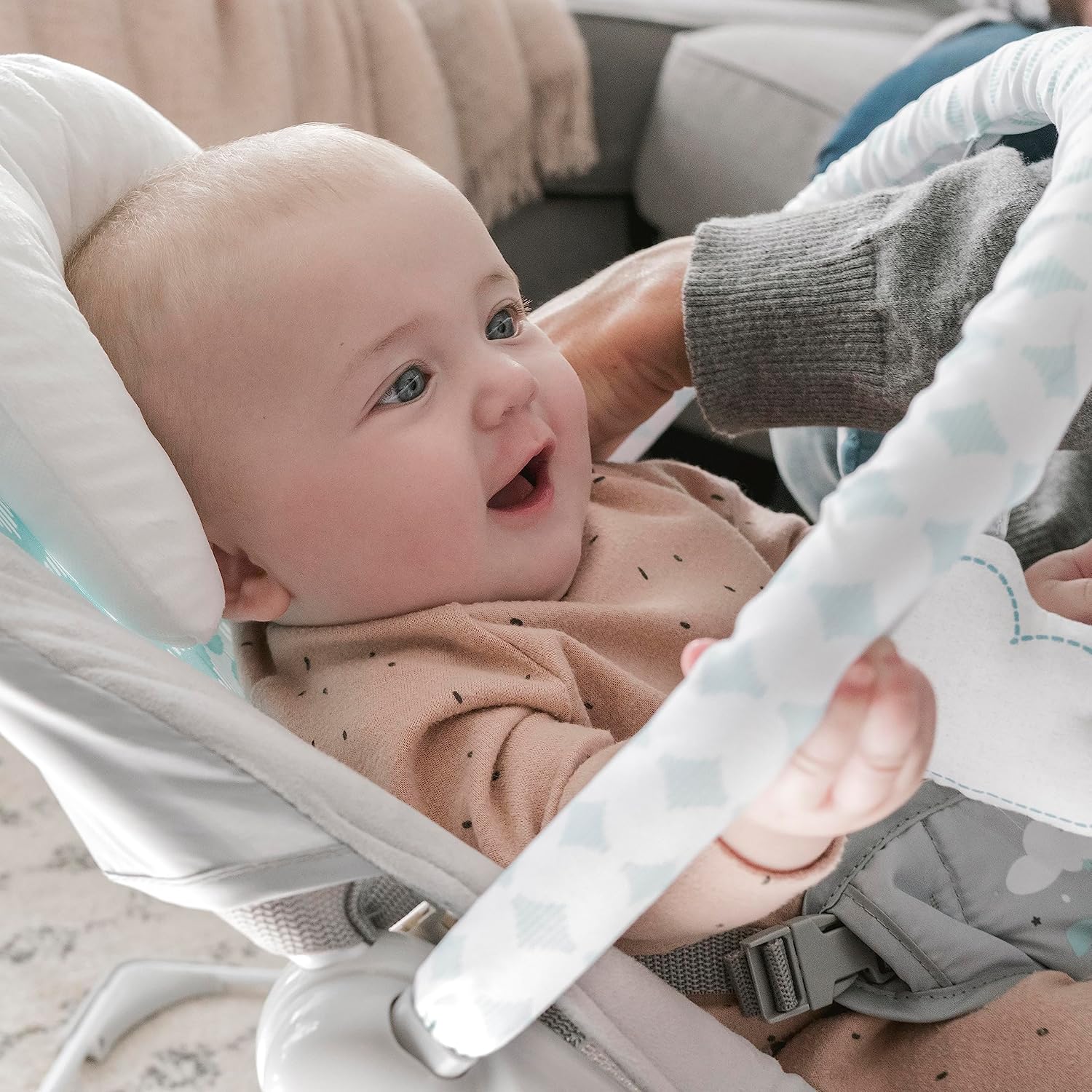 Baby Bouncer Infant Seat with Soothing Vibrations