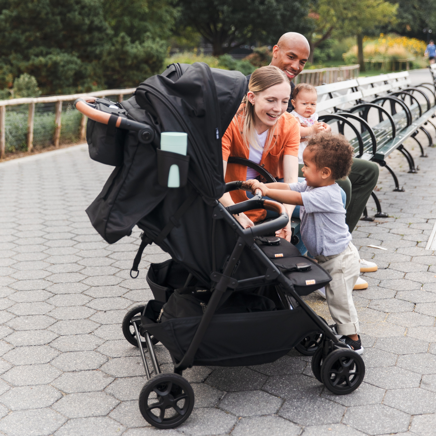 Zoe Twinᵛ² Double Stroller - Black
